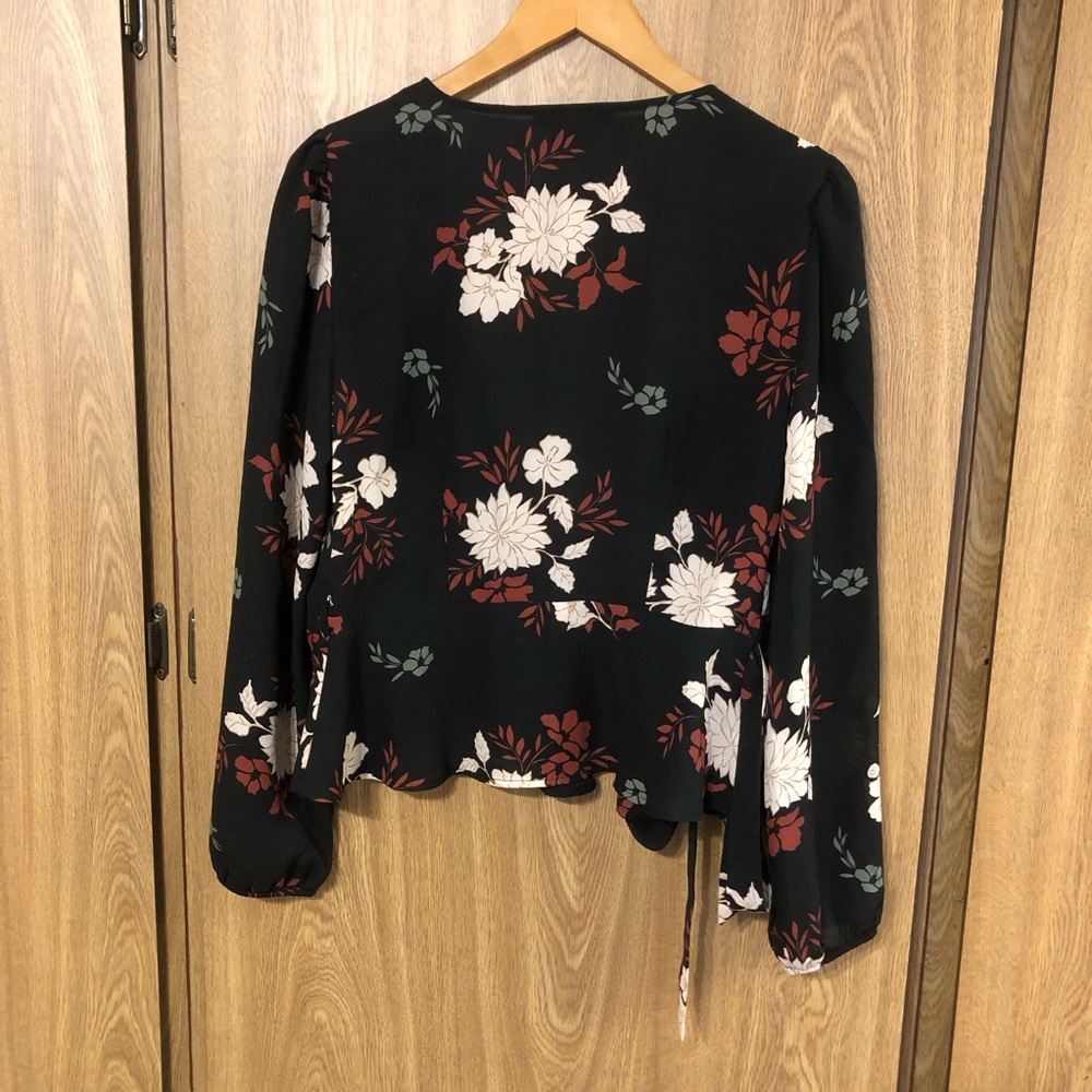 Forever 21 Black Floral Wrap Blouse with Cream & Rust Flowers - Picture 2 of 6